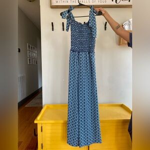 Max Studio Blue White Geo Printed Smoked Tie Shoulder Wide Leg Jumpsuit Sz Small